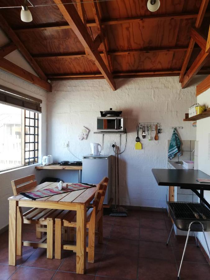 Appartement Walvis Bay Backpackers & Self-Catering Extérieur photo